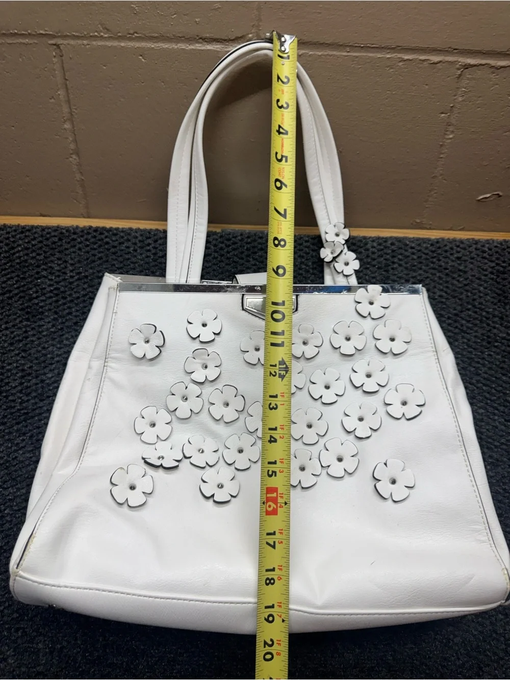 Simply Vera Vera Wang White Floral Applique Tote